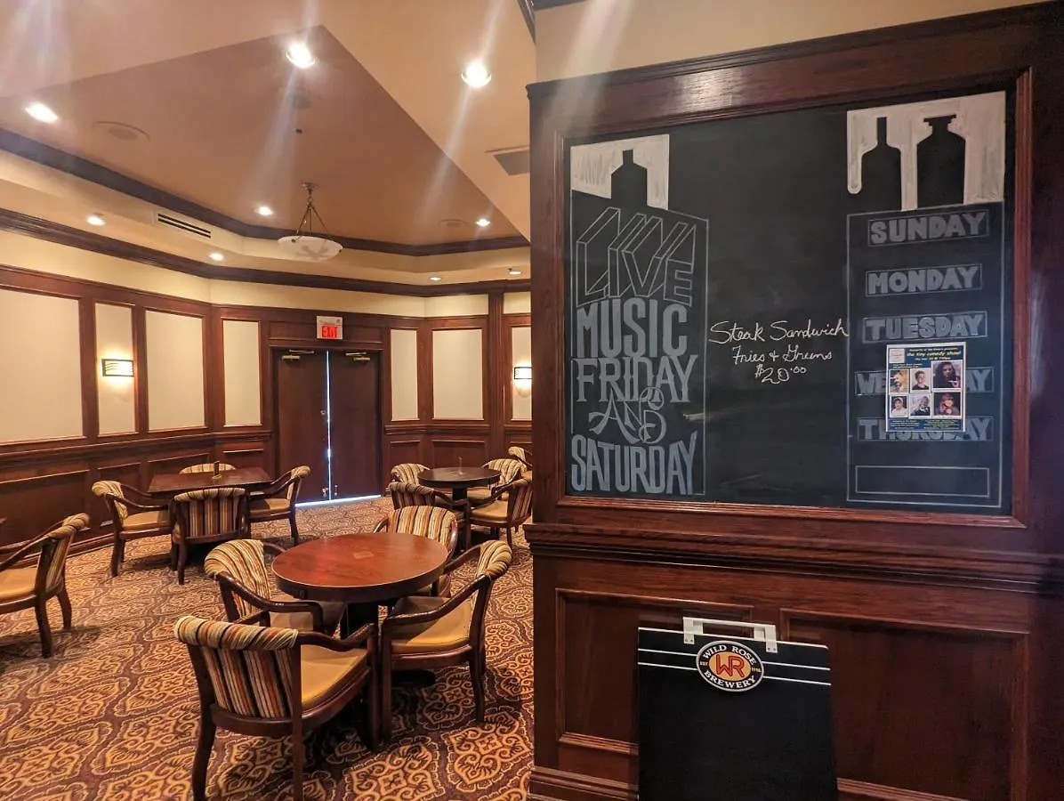 Divya Sutra Plaza And Conference Centre Calgary Airport Hotel