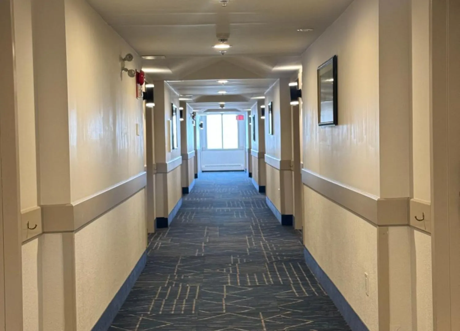Divya Sutra Plaza And Conference Centre Calgary Airport Hotel