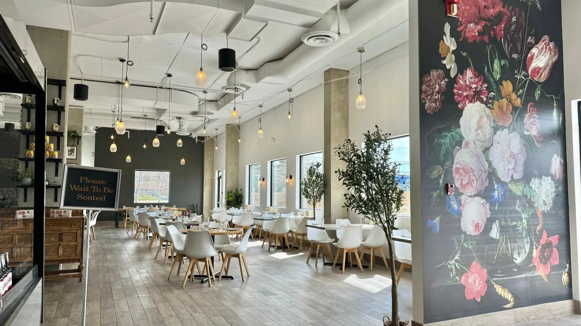 Divya Sutra Plaza And Conference Centre Calgary Airport Hotel