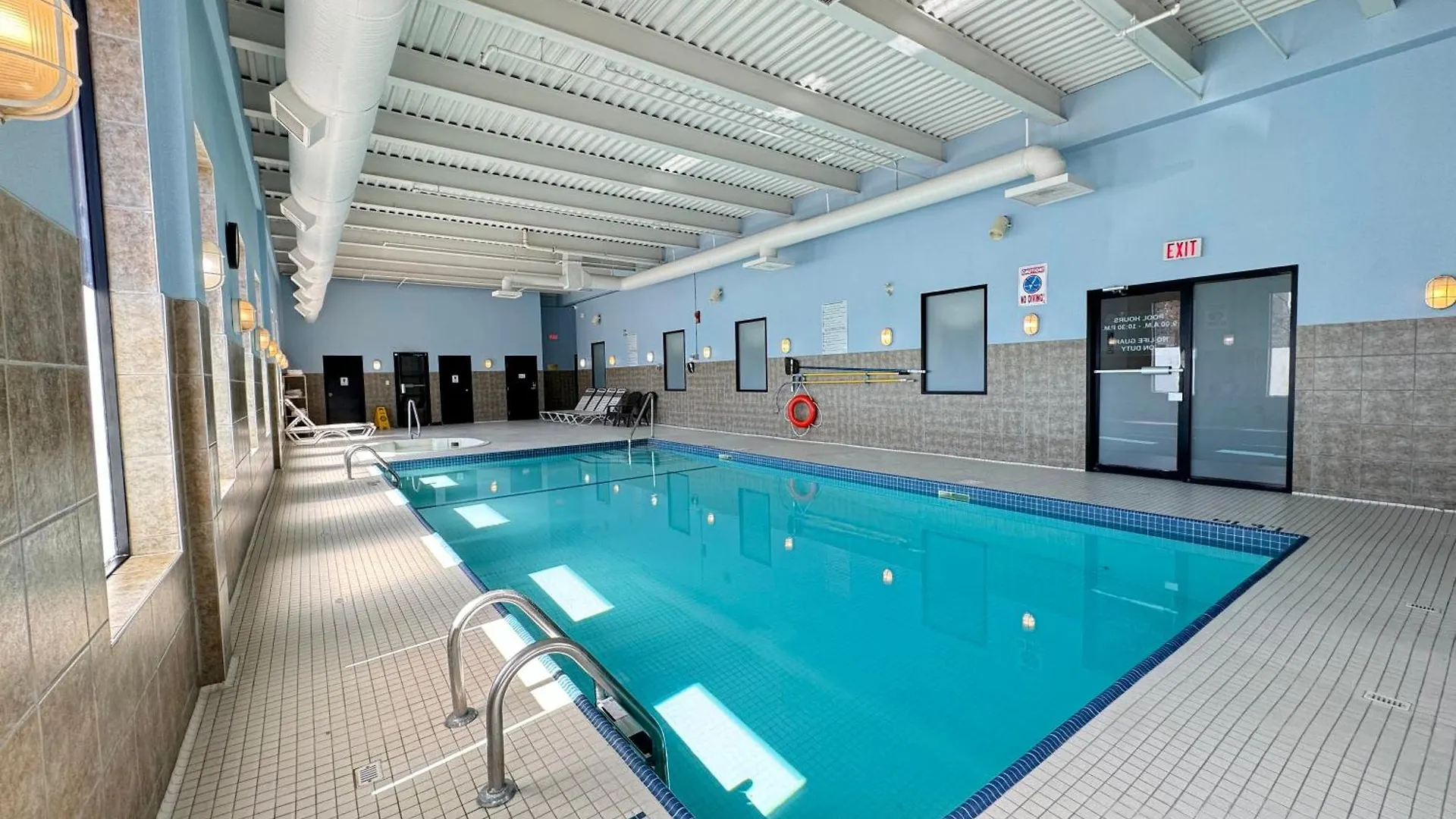 Divya Sutra Plaza And Conference Centre Calgary Airport Hotel