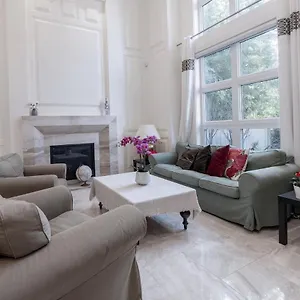 https://luxurious-private-rooms-in-richmond.vancouver-hotels-bc.net