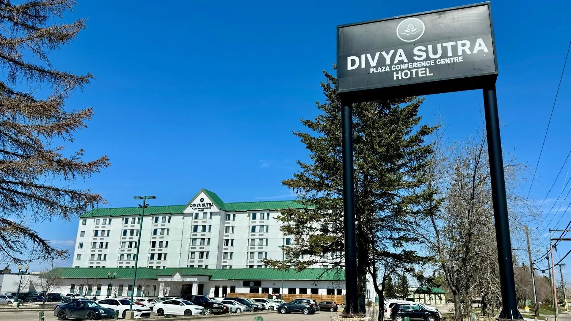 Отель Divya Sutra Plaza And Conference Centre Calgary Airport 3*,  Канада